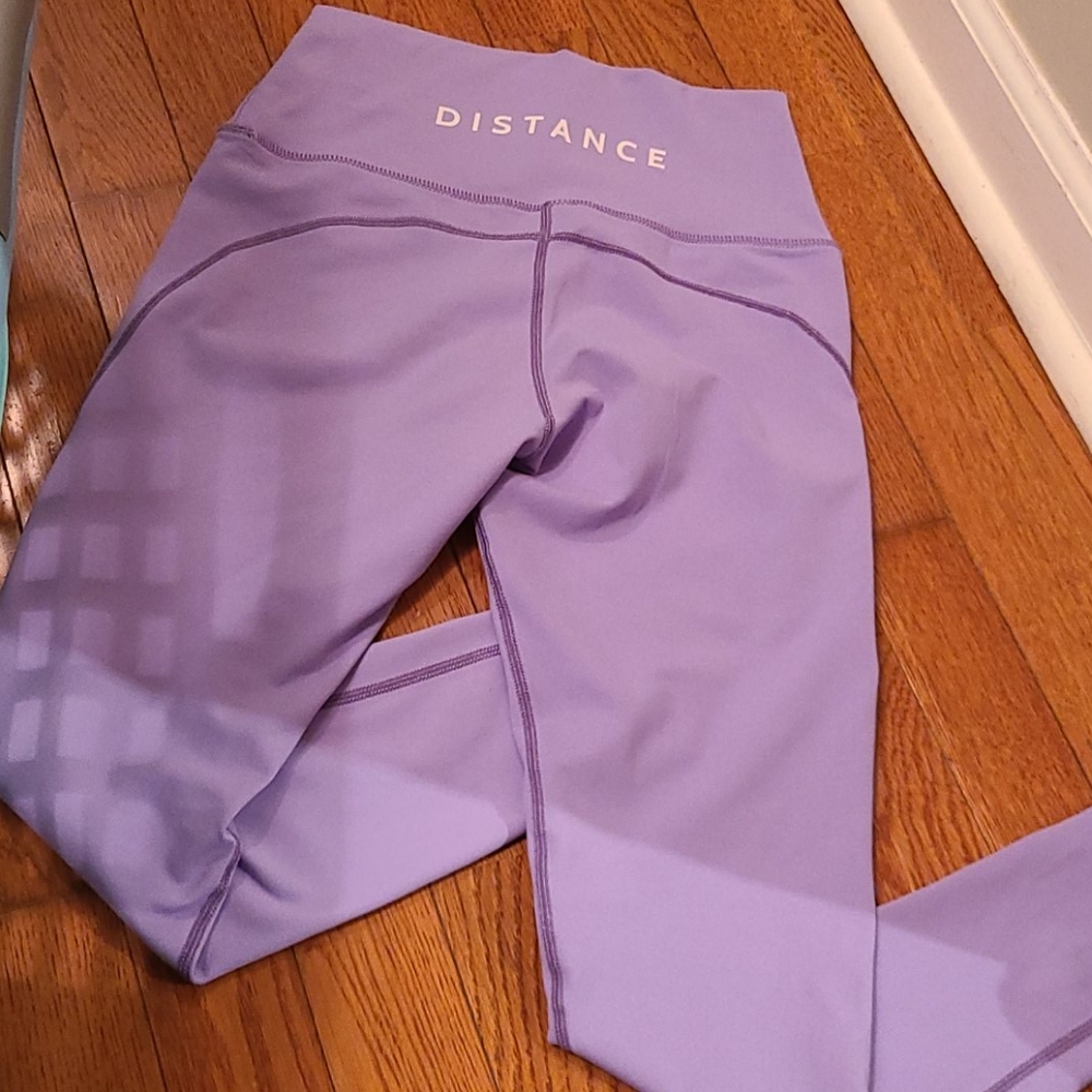 Distance leggings size small